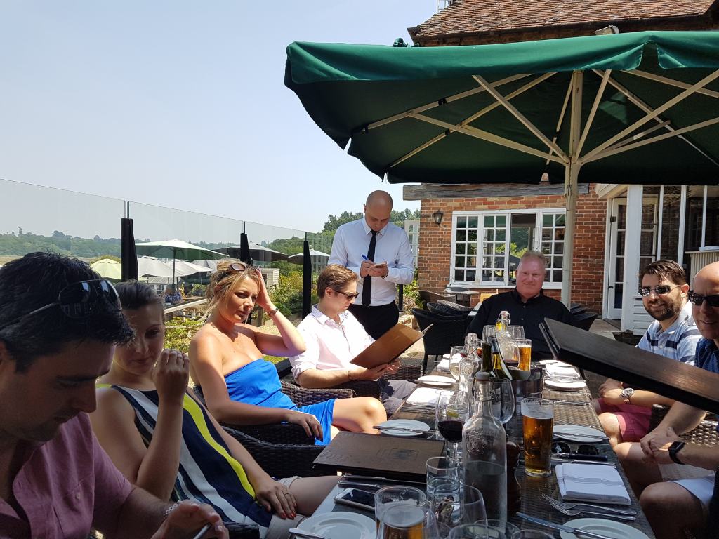 Waterside dining experience at restaurants accessible by boat in the Solent